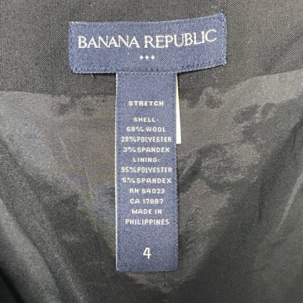 BANANA REPUBLIC | Black High Waist Flared Skirt with Side Zipper | Size 4 - Picture 5 of 9